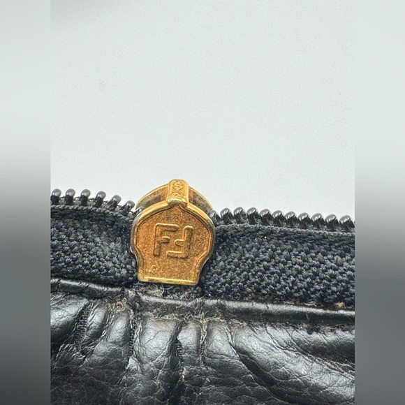 Fendi-Authentic- Pecan Canvas Boston Bag Brown / Black - Picture 7 of 16